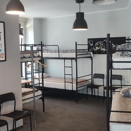 Hostel Sunrise przy DW. Zachodnim Warszawa Zewnętrze zdjęcie