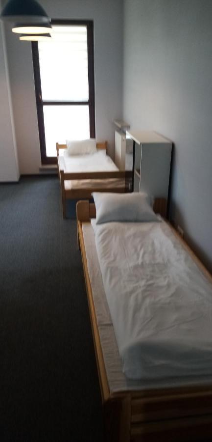 Hostel Sunrise przy DW. Zachodnim Warszawa Zewnętrze zdjęcie